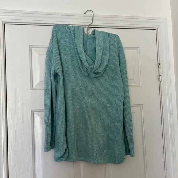 CUTE  PULLOVER - Picture 3 of 5